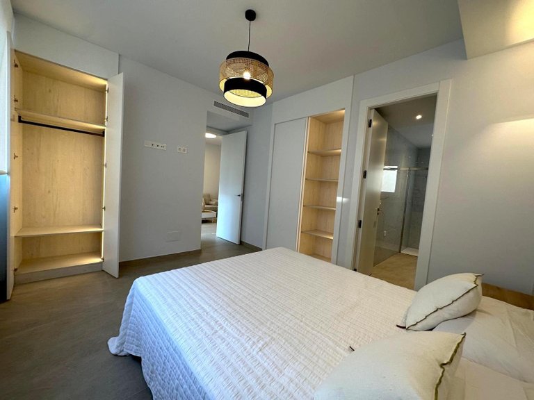 Apartment for Sale in Costa Blanca Torrevieja, Alicante 5