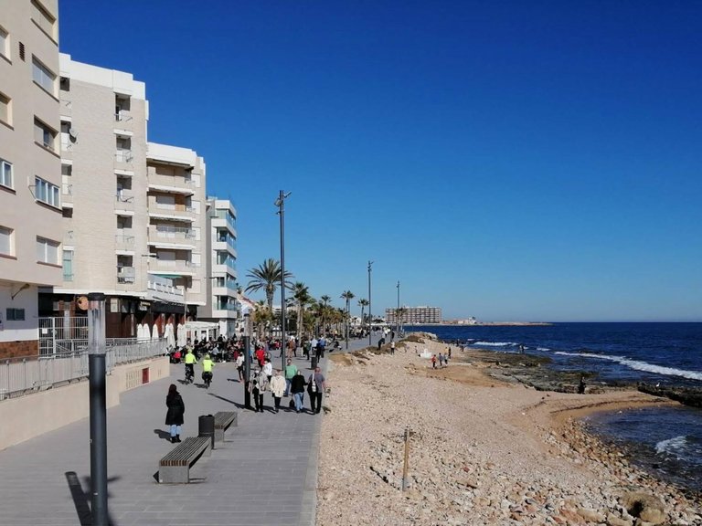 Apartment for Sale in Torrevieja, Alicante 30