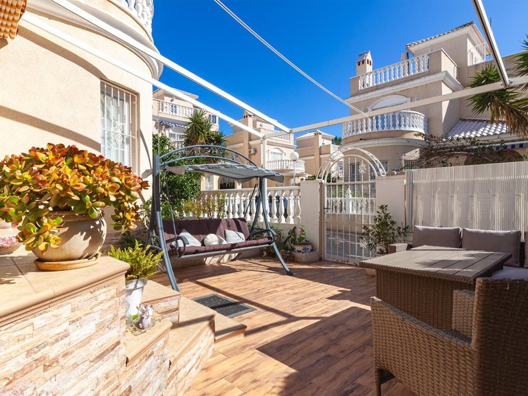 Villa for Sale in Costa Blanca Orihuela Costa, Alicante 3