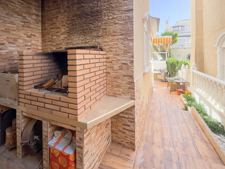 Villa for Sale in Costa Blanca Orihuela Costa, Alicante 7