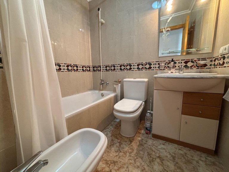 Apartment for Sale in Costa Blanca Torrevieja, Alicante 5