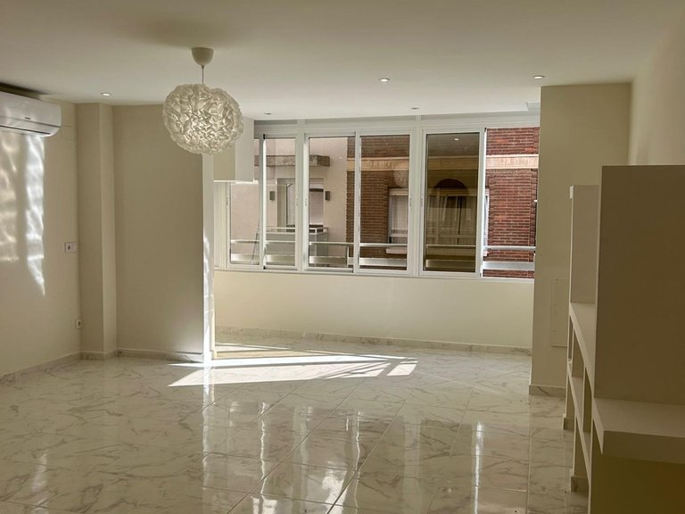 Apartment for Sale in Costa Blanca Torrevieja, Alicante 1