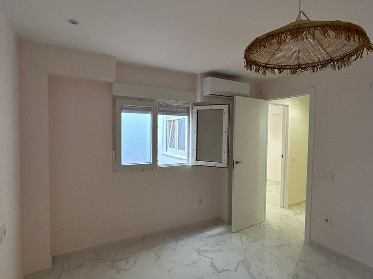 Apartment for Sale in Costa Blanca Torrevieja, Alicante 8