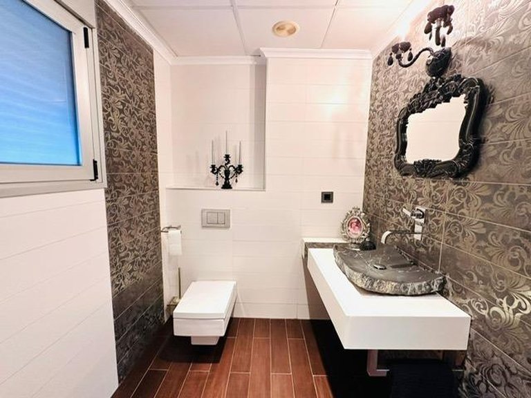 Apartment for Sale in Costa Blanca Torrevieja, Alicante 12