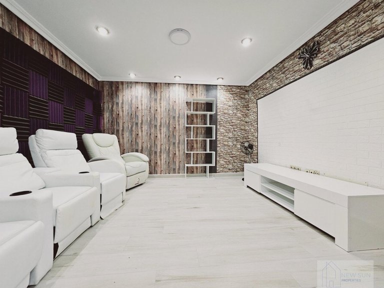 Villa for Sale in Costa Blanca Torrevieja, Alicante 16