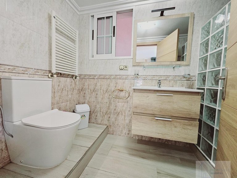 Villa for Sale in Costa Blanca Torrevieja, Alicante 17