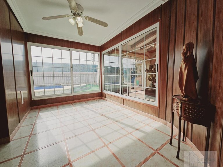 Villa for Sale in Costa Blanca Torrevieja, Alicante 26