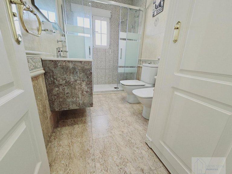 Villa for Sale in Costa Blanca Torrevieja, Alicante 33