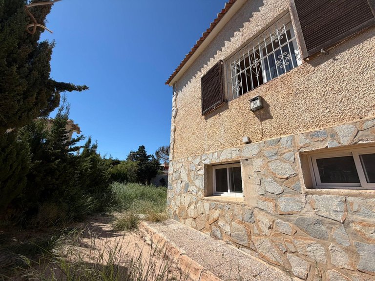 Villa for Sale in Costa Blanca Torrevieja, Alicante 1