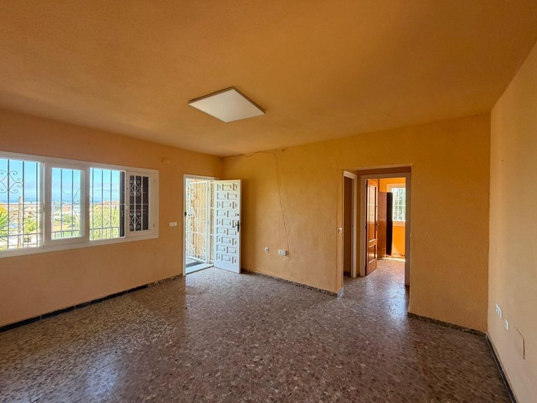 Villa for Sale in Costa Blanca Torrevieja, Alicante 15