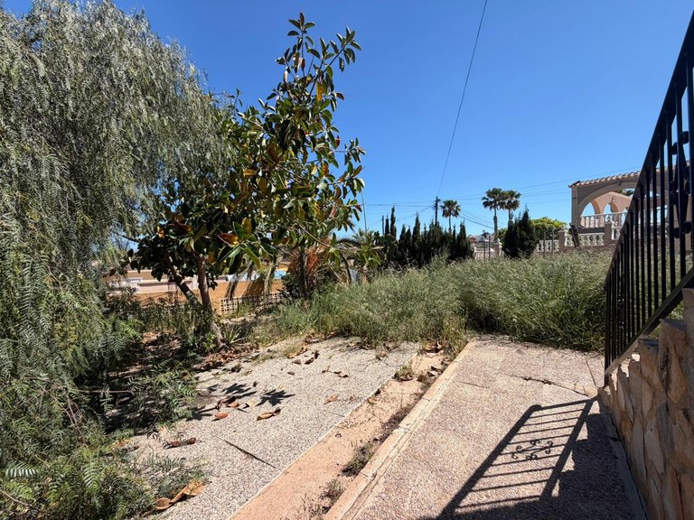 Villa for Sale in Costa Blanca Torrevieja, Alicante 38
