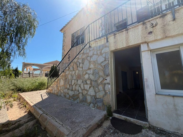 Villa for Sale in Costa Blanca Torrevieja, Alicante 39