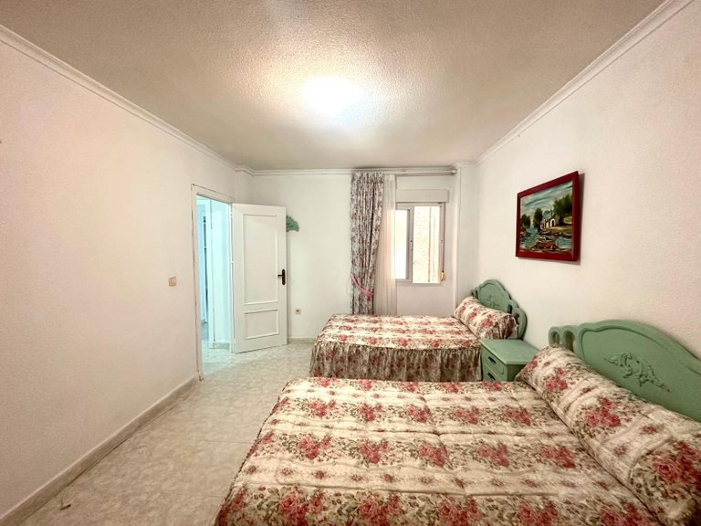 Apartment for Sale in Costa Blanca Torrevieja, Alicante 12