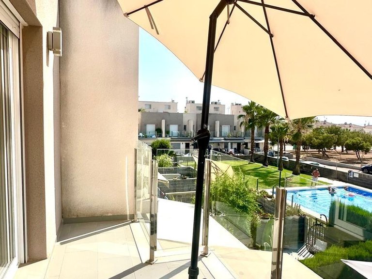 Town House for Sale in Costa Blanca Torrevieja, Alicante 36
