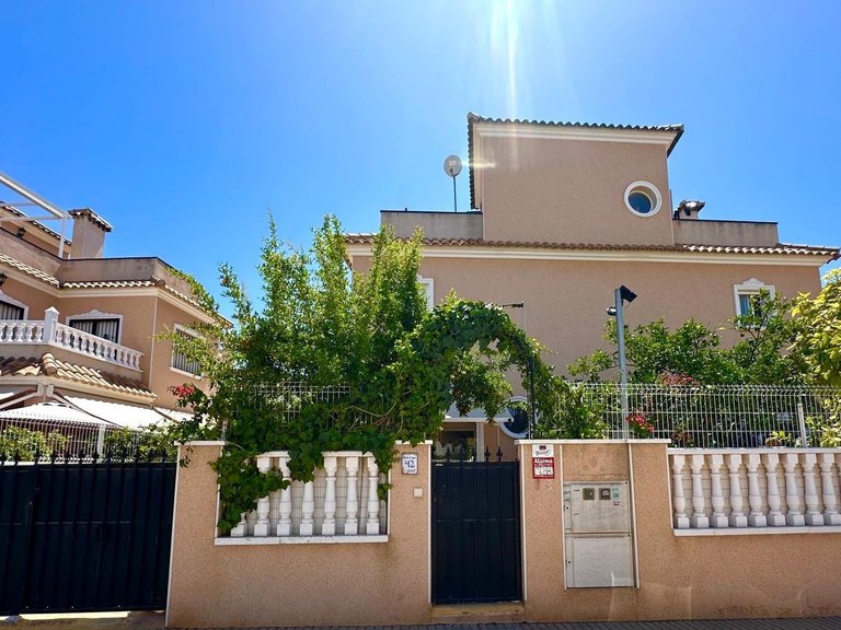 Villa for Sale in Costa Blanca Orihuela Costa, Alicante 4