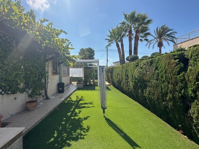 Villa for Sale in Costa Blanca Cabo Roig, Alicante 17