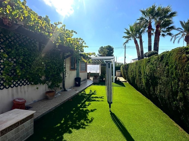 Villa for Sale in Costa Blanca Cabo Roig, Alicante 18