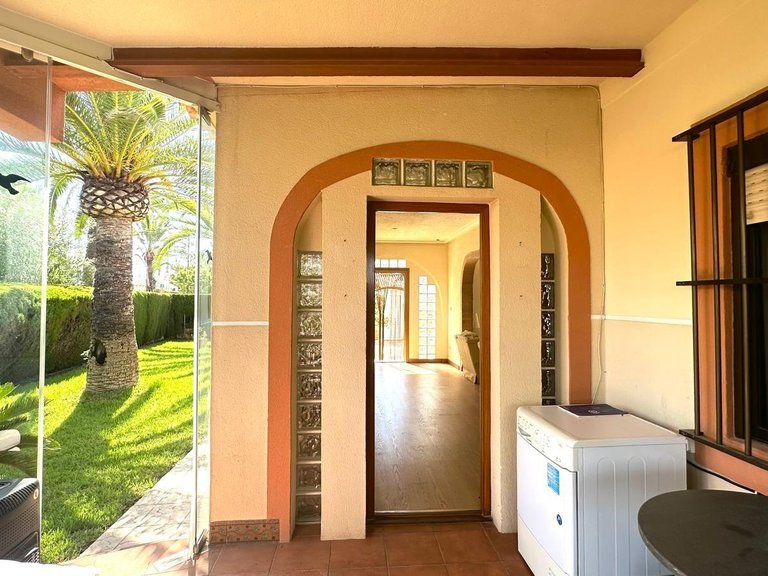 Villa for Sale in Costa Blanca Cabo Roig, Alicante 30