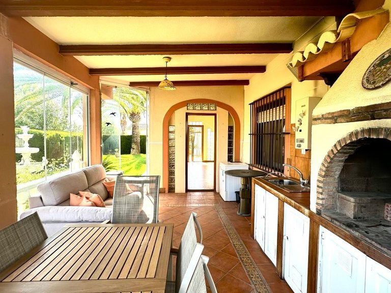 Villa for Sale in Costa Blanca Cabo Roig, Alicante 32