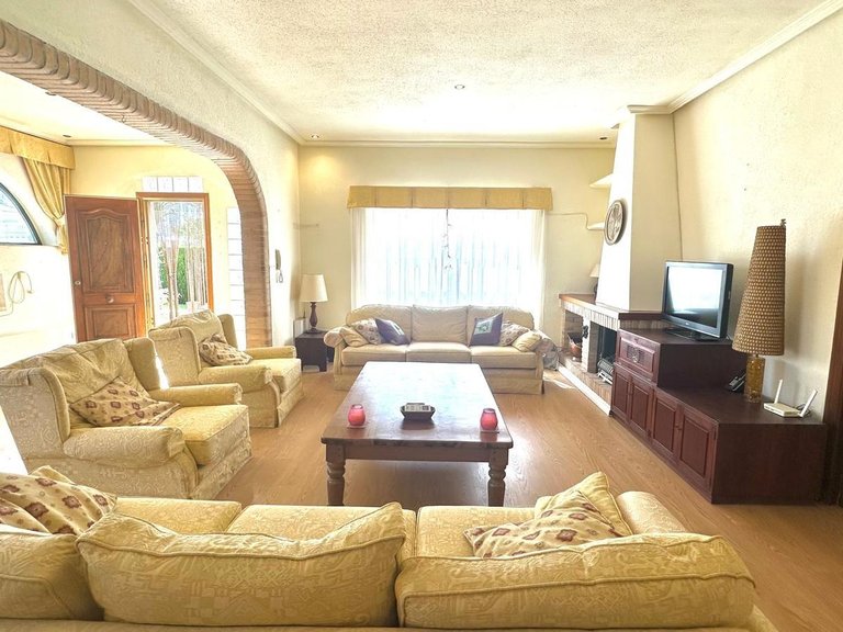 Villa for Sale in Costa Blanca Cabo Roig, Alicante 36