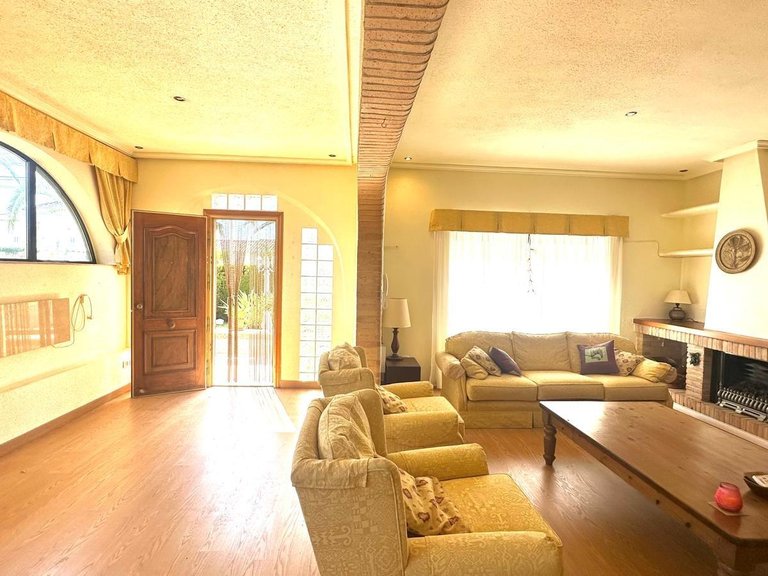 Villa for Sale in Costa Blanca Cabo Roig, Alicante 38