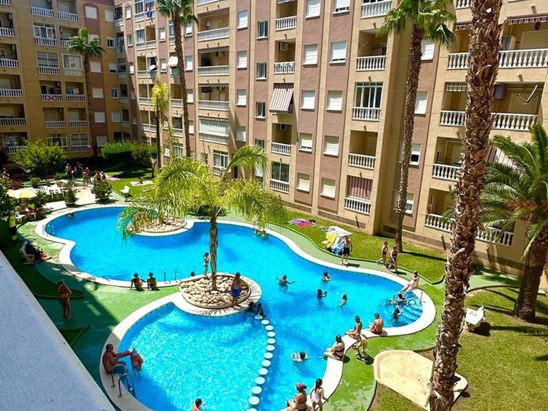 Apartment for Sale in Torrevieja, Alicante 46