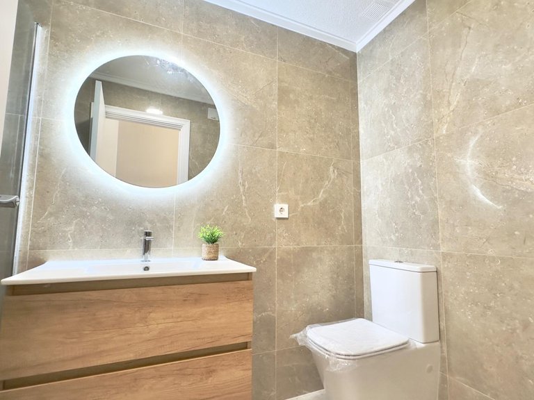 Apartment for Sale in Torrevieja, Alicante 12