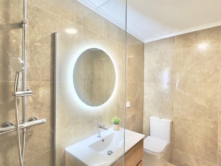 Apartment for Sale in Torrevieja, Alicante 15