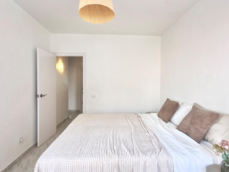 Apartment for Sale in Torrevieja, Alicante 28