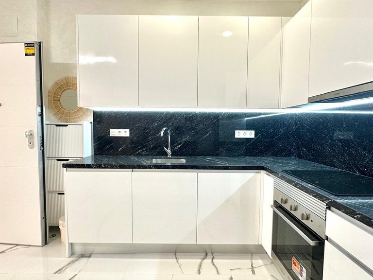 Apartment for Sale in Costa Blanca Torrevieja, Alicante 13