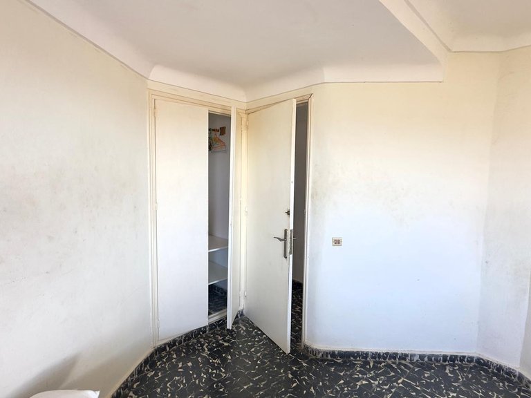 Apartment for Sale in Torrevieja, Alicante 28