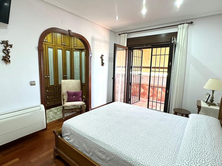 Town House for Sale in Costa Blanca Torrevieja, Alicante 19