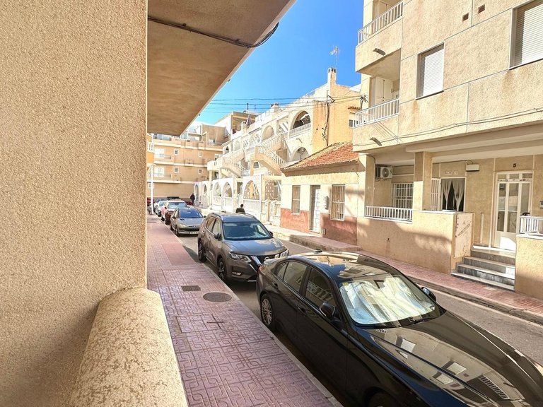 Apartment for Sale in Torrevieja, Alicante 29