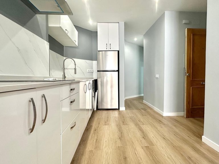 Apartment for Sale in Torrevieja, Alicante 30