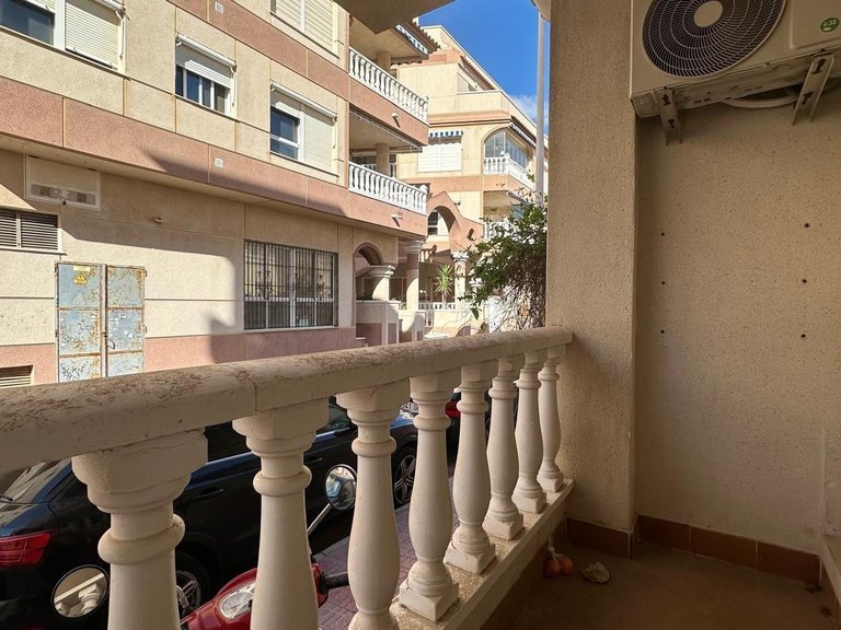 Apartment for Sale in Torrevieja, Alicante 31
