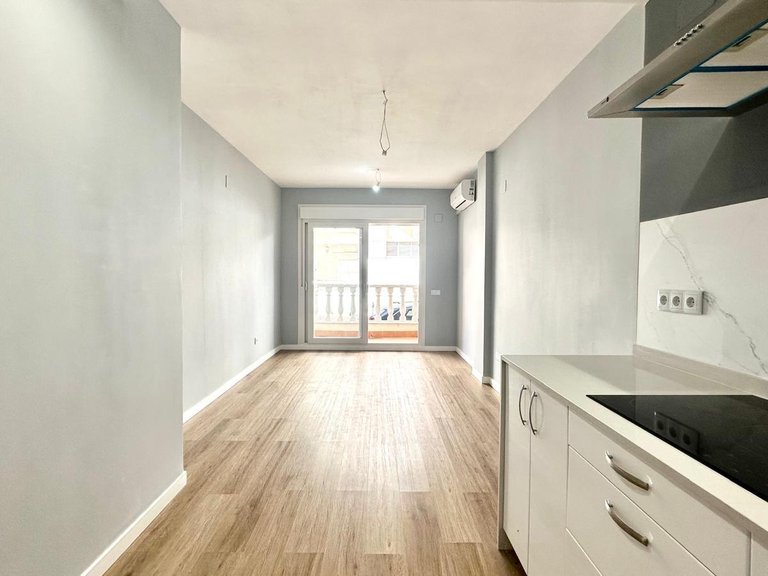 Apartment for Sale in Torrevieja, Alicante 32