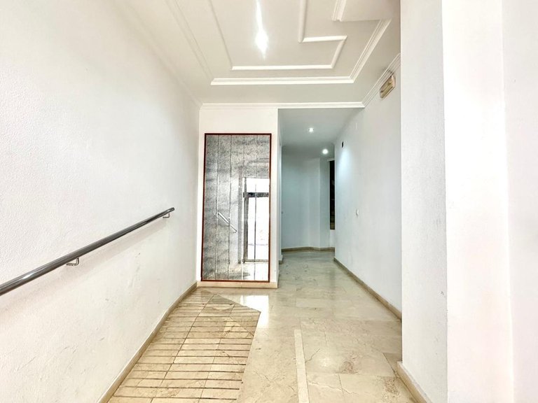 Apartment for Sale in Torrevieja, Alicante 39