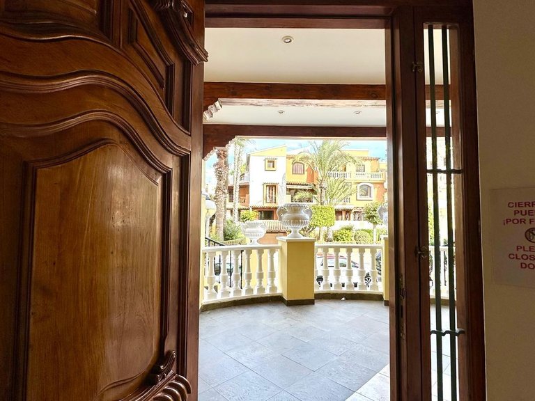 Apartment for Sale in Costa Blanca Torrevieja, Alicante 8