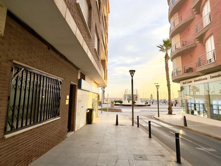 Apartment for Sale in Costa Blanca Torrevieja, Alicante 6