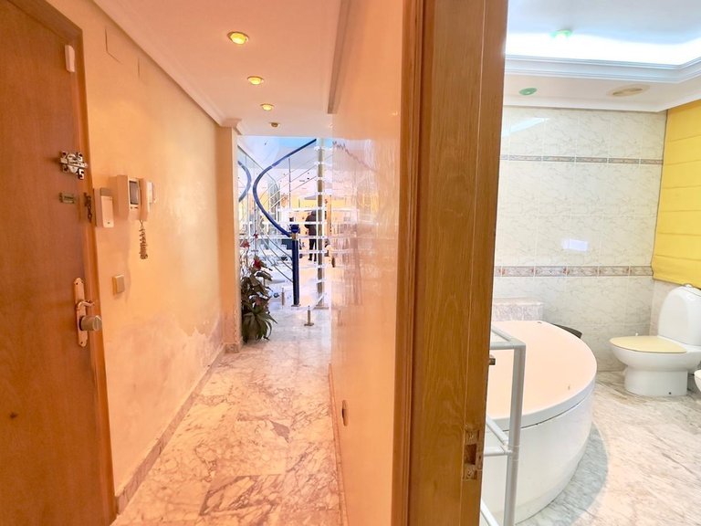Penthouse for Sale in Costa Blanca Torrevieja, Alicante 14