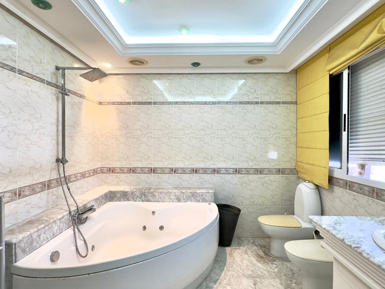 Penthouse for Sale in Costa Blanca Torrevieja, Alicante 16