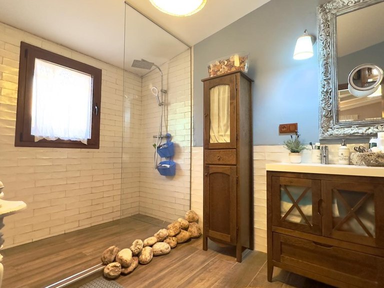Villa for Sale in Costa Blanca Torrevieja, Alicante 31