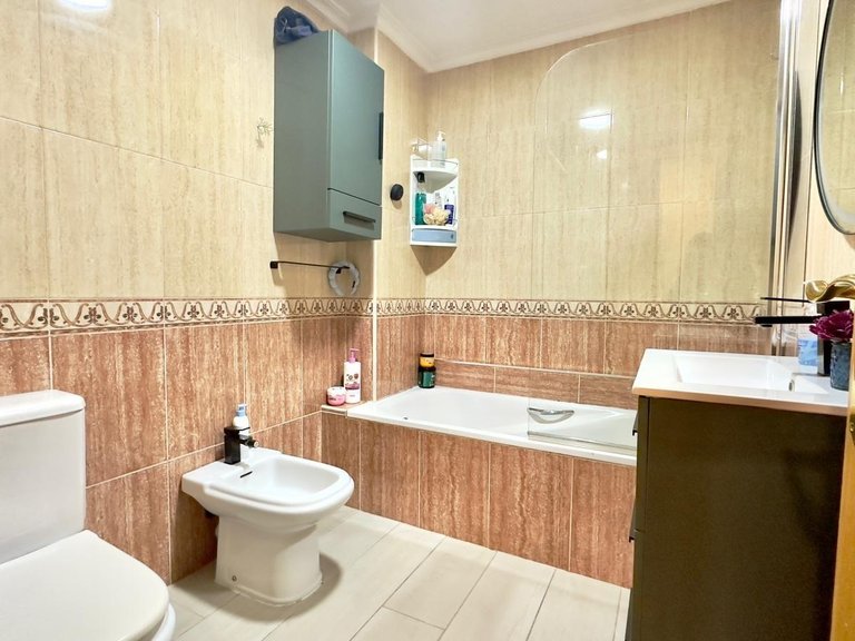 Apartment for Sale in Costa Blanca Torrevieja, Alicante 18