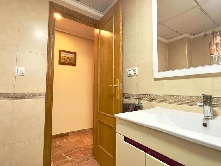 Apartment for Sale in Costa Blanca Torrevieja, Alicante 30