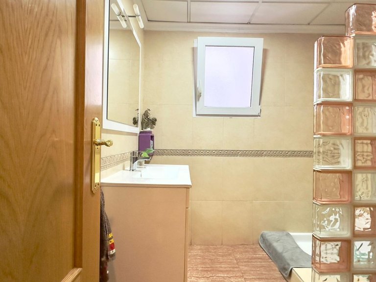 Apartment for Sale in Costa Blanca Torrevieja, Alicante 31