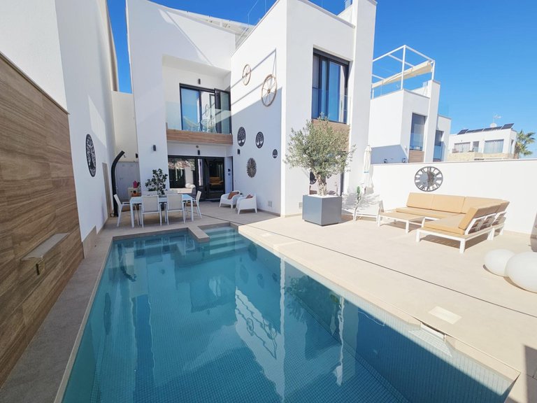 Villa for Sale in Costa Blanca Benijofar, Alicante 4