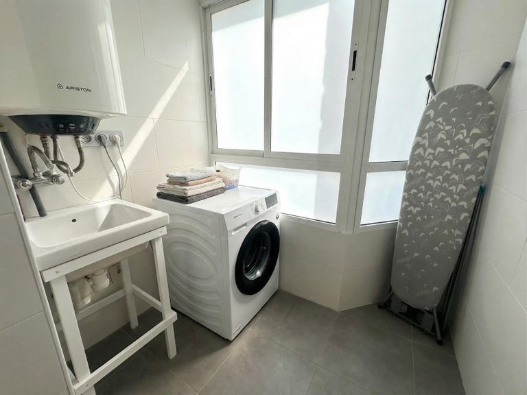 Apartment for Sale in Costa Blanca Torrevieja, Alicante 25