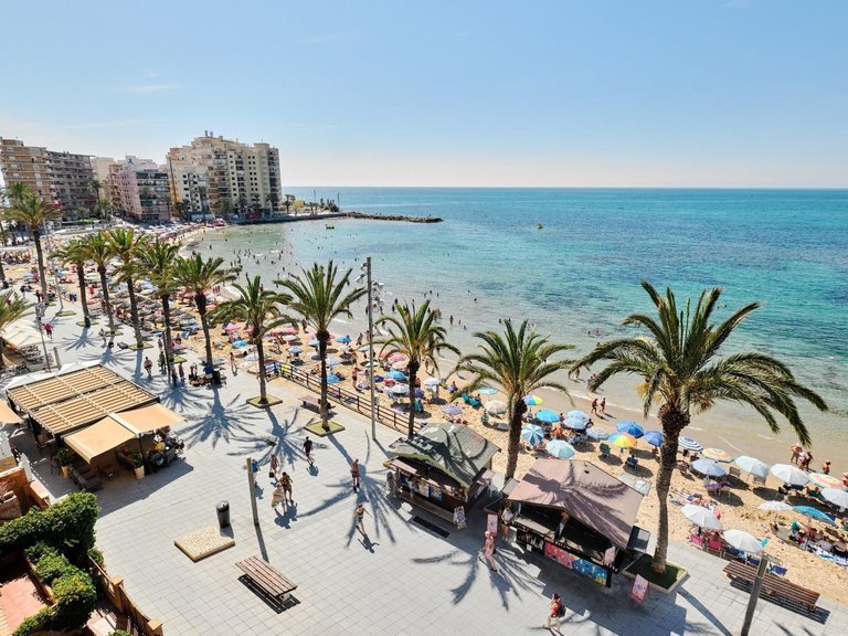 Apartment for Sale in Costa Blanca Torrevieja, Alicante 46