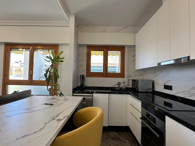 Apartment for Sale in Costa Blanca Torrevieja, Alicante 11