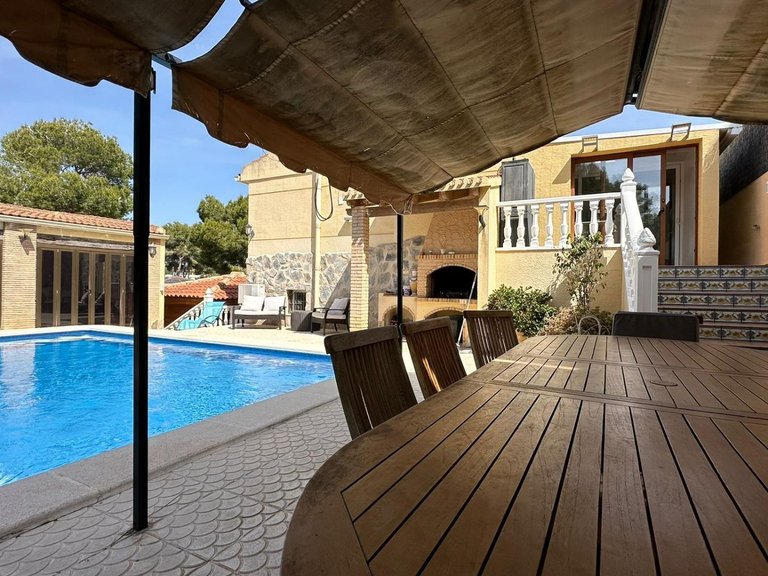 Villa for Sale in Torrevieja, Alicante 29